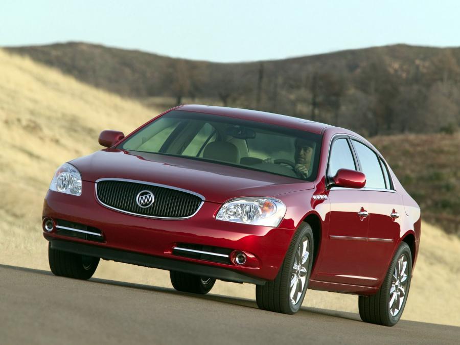  Buick Lucerne CXS 2005 года  (фото 10 из 16)